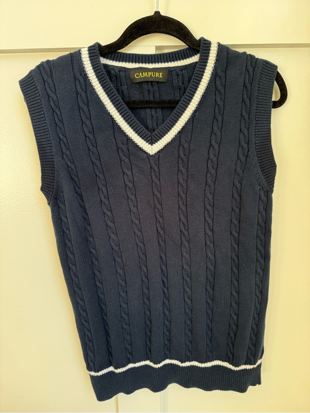 Women’s Campure Navy Cable-Knit V-Neck Sleeveless Sweater Cotton Preppy